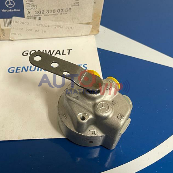 A2023200258 Mercedes-Benz Hydraulic Suspension Valve
