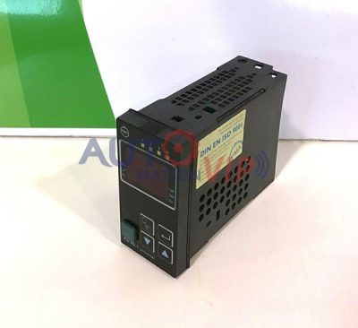 KS40-102-0000D-000 PMA Temperature Controller